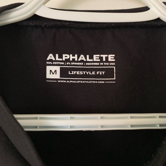 Alphalete Cropped Tee - Picture 2 of 3